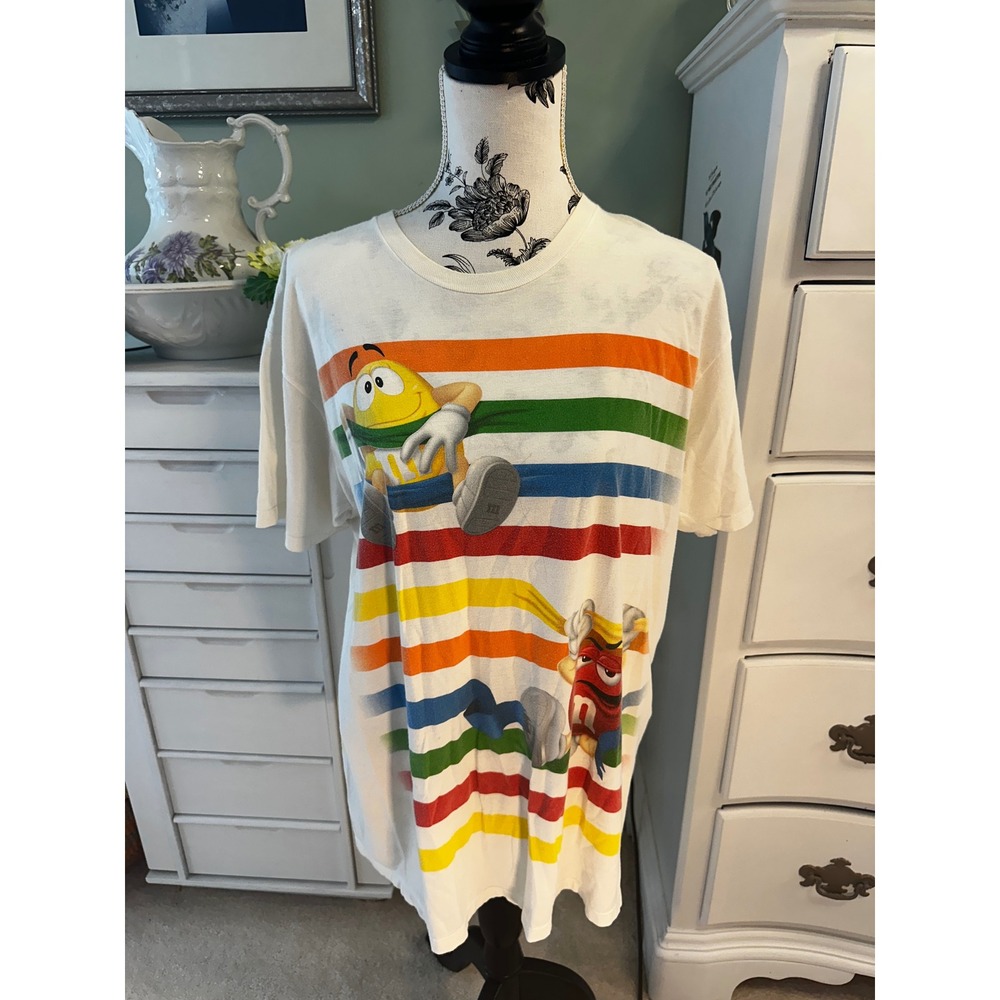 Vintage 2011 M&M's Graphic T-Shirt White Rainbow Stripes Characters womens Large